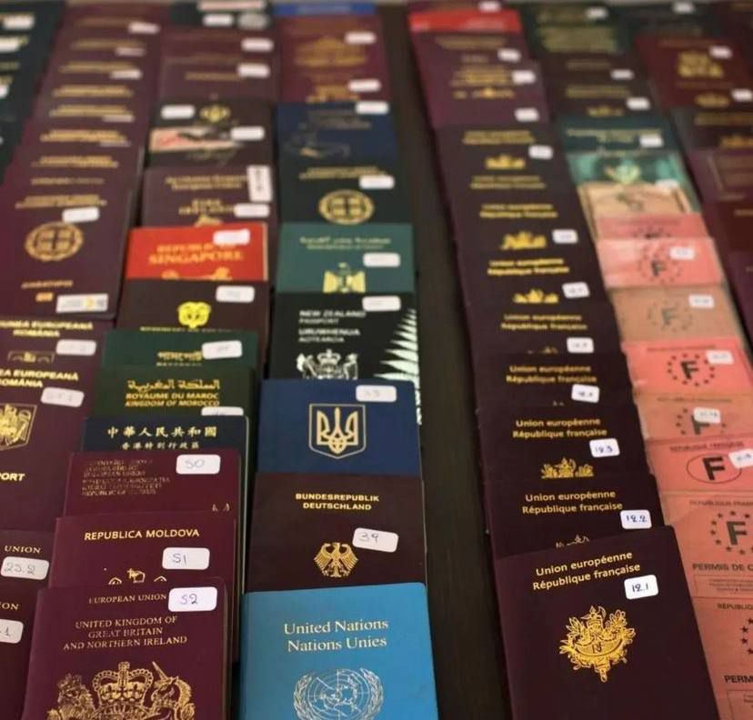 Compre pasaportes registrados de calidad, conductores L, tarjetas de identificación, etc. WhatsApp +1 (414) 326-4958