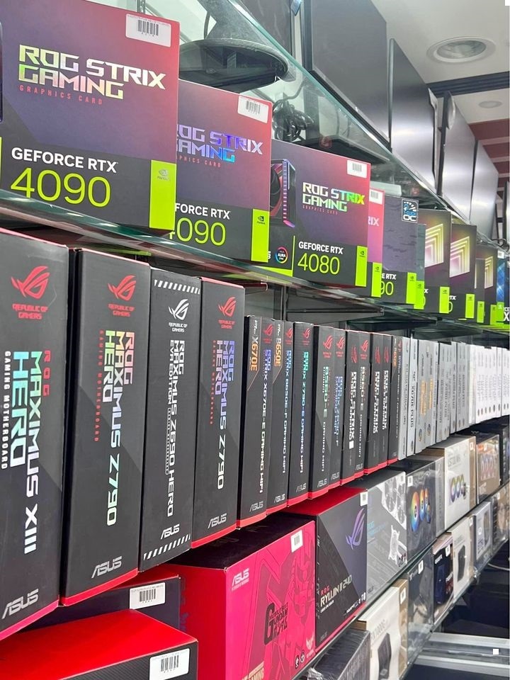 GeForce RTX 4090, RTX 4080, RTX 4070, RTX 8000, RTX 6000, RX 7900 XTX, RX 7900 XT, otras