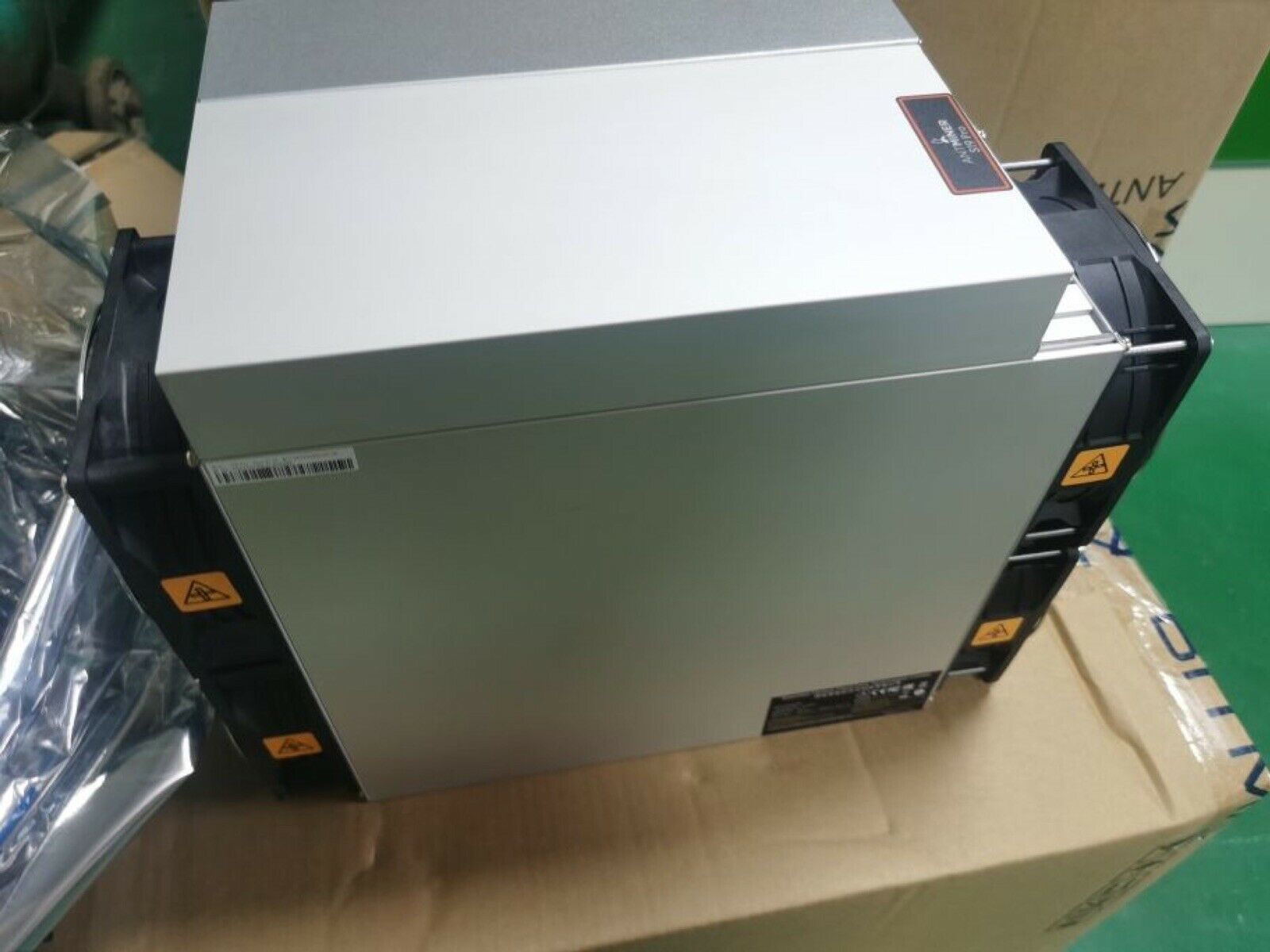 New Antminer S19 Pro 110Th/s 3250W Btc Miner/ Antminer S19J Pro